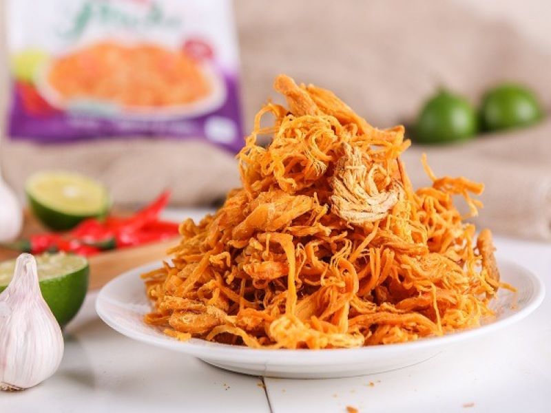 Theo nghi&ecirc;n cứu của tổ chức Y tế thế giới, trong 100g kh&ocirc; g&agrave; chứa 90 kcal